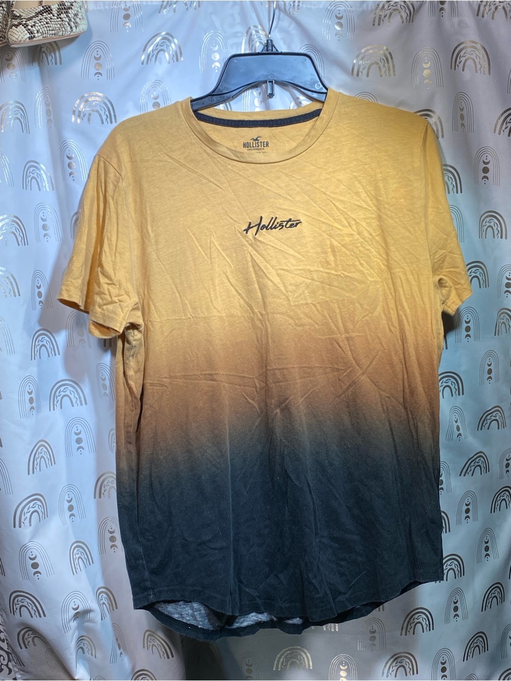 Hollister Yellow to Black Ombre Crew Neck Tee